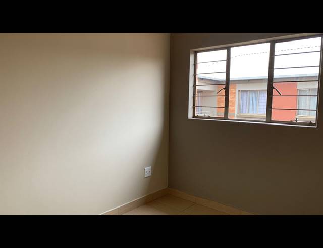 2 BEDROOM APARTMENT FOR SALE IN ANDEON